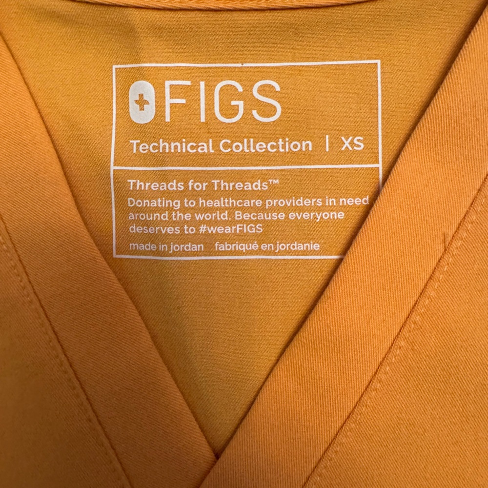Figs Bright Orange V-Neck Scrub Top (XS) - Picture 4 of 4